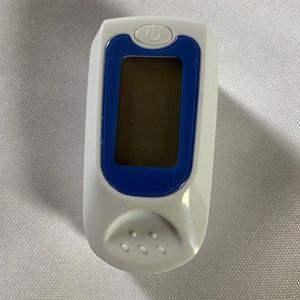 NWOB. Oxygen Meter for your Finger!